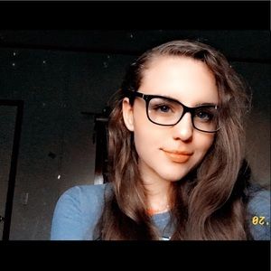 Meet your Posher, Shellby